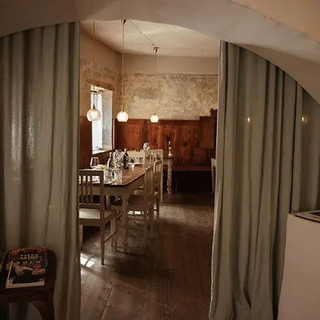 1477 Reichhalter Bed and Breakfast